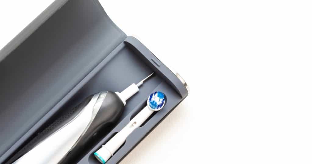 Packing Tips for Electric Toothbrushes - Can You Bring an Electric Toothbrush on a Plane?